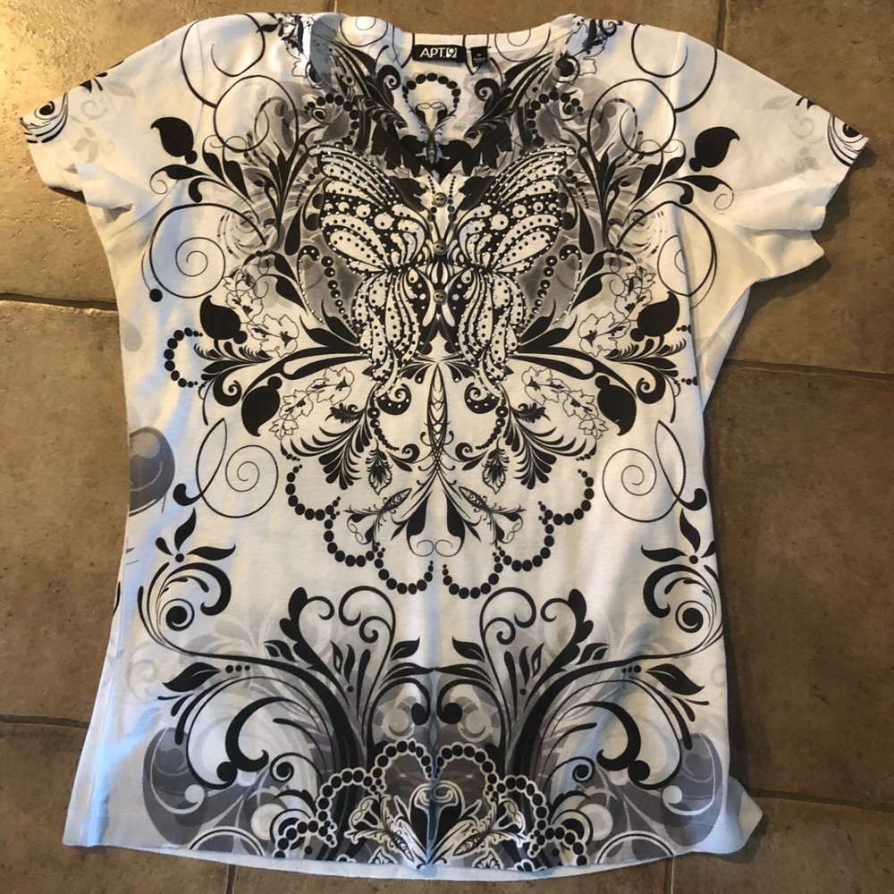 Ladies tee V neck